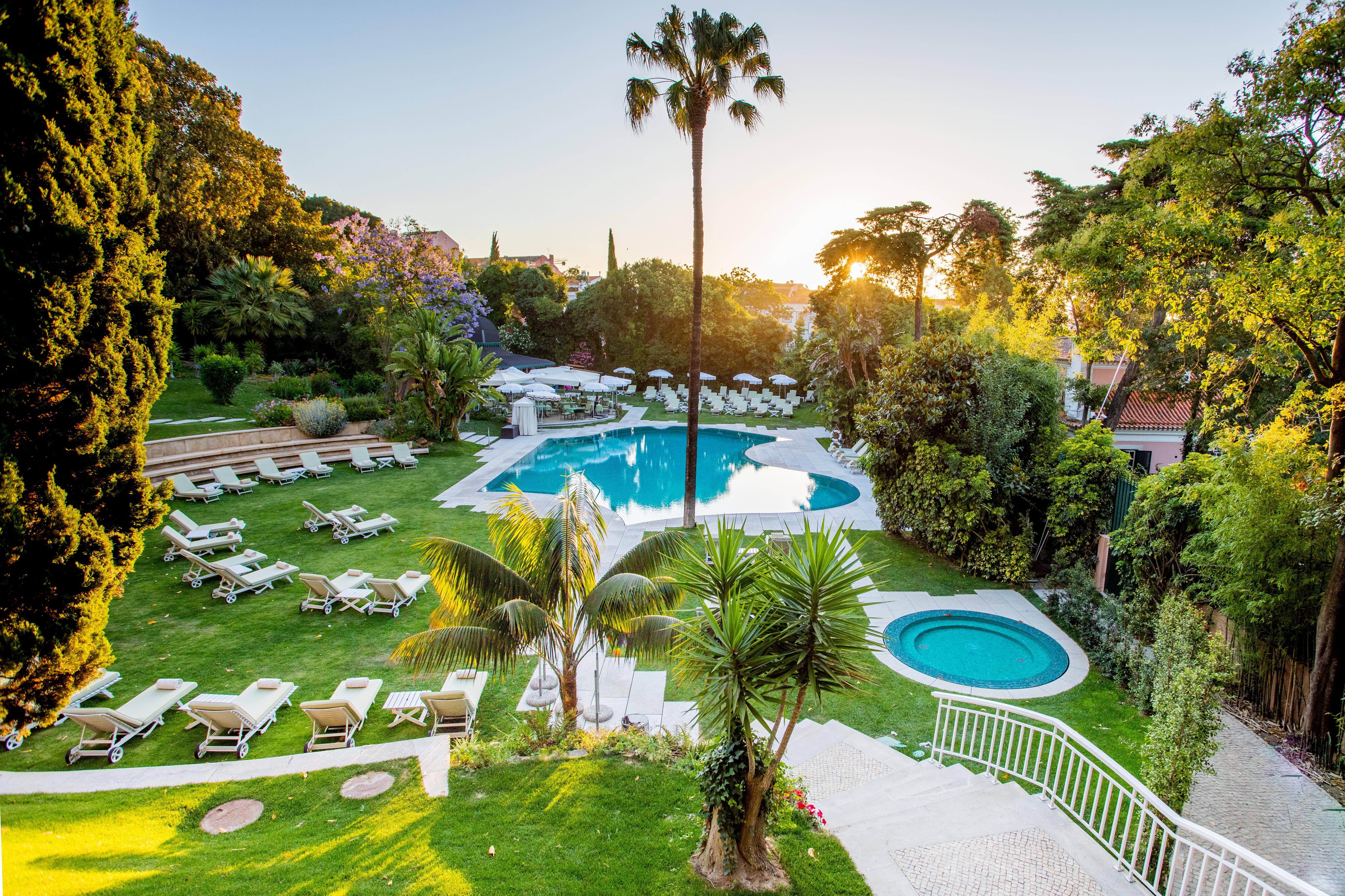 Olissippo Lapa Palace - The Leading Hotels Of The World Lisbon Exterior photo